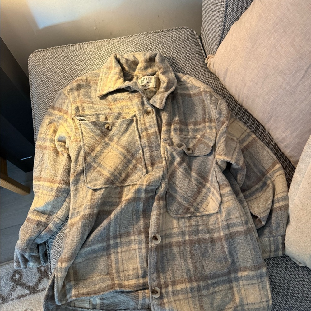 Ashley By 26 International Beige & Gray Plaid Shacket